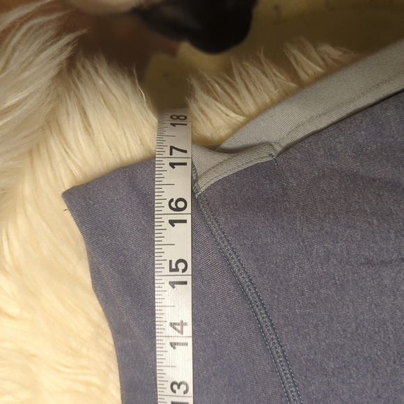 Lululemon pants - Picture 3 of 5